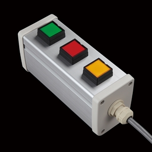 SBOX-64x80-照光式押ボタン（角形）3点/IDEC製付-1m配線済(防水ノーマルキャップ)