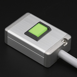 SBOX-40x20(E)-照光式押ボタン（緑角形）1点/NKK製付-1m配線済